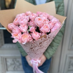 Букет кустовых роз Джульетта